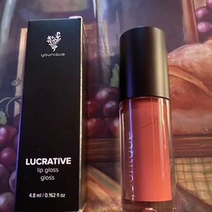 Younique Lip Gloss NIB Luxe